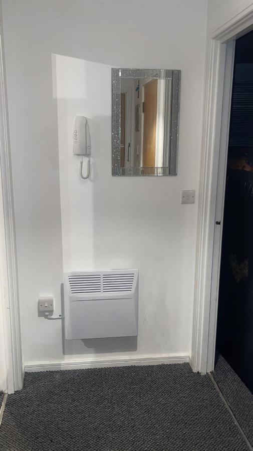 Luxury 1 Bed Apartment With Parking Manchester Eksteriør billede